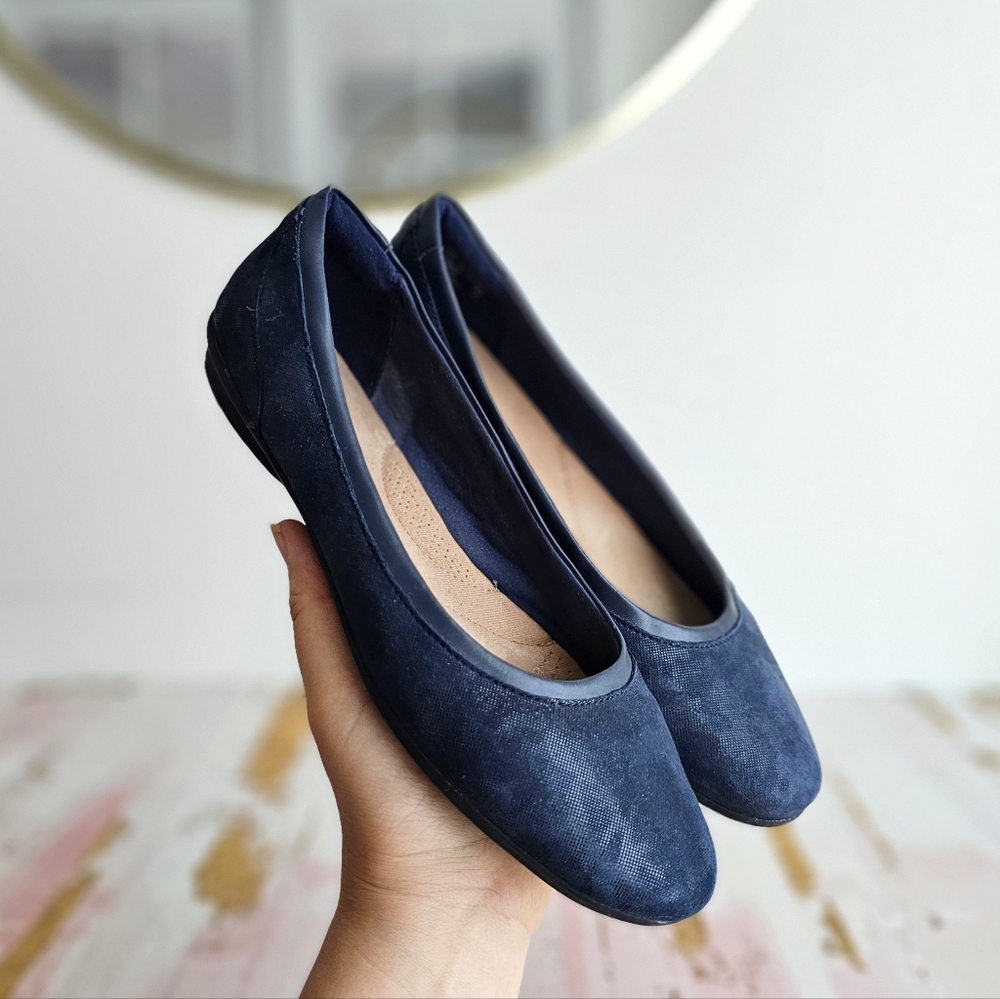 Collection by Clark Soft Cushion Ballet Flats Size 7M Blue Light Shimmer